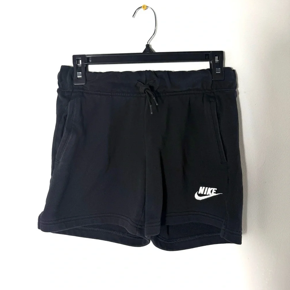 Nike Athletic Shorts Youth Large Pockets Athleisure
